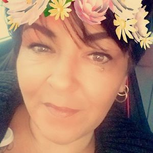 Meet your Posher, Adrienne